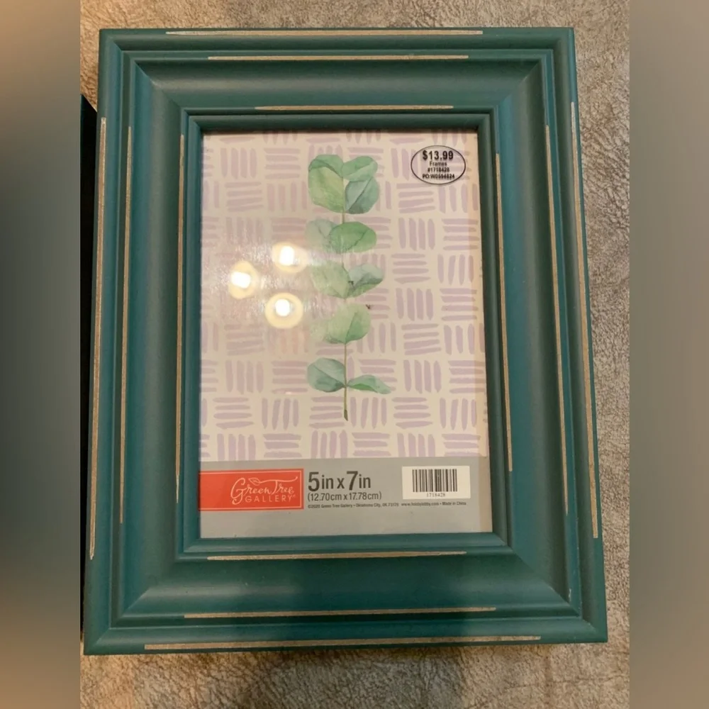 2 Teal Wooden Frames NWT